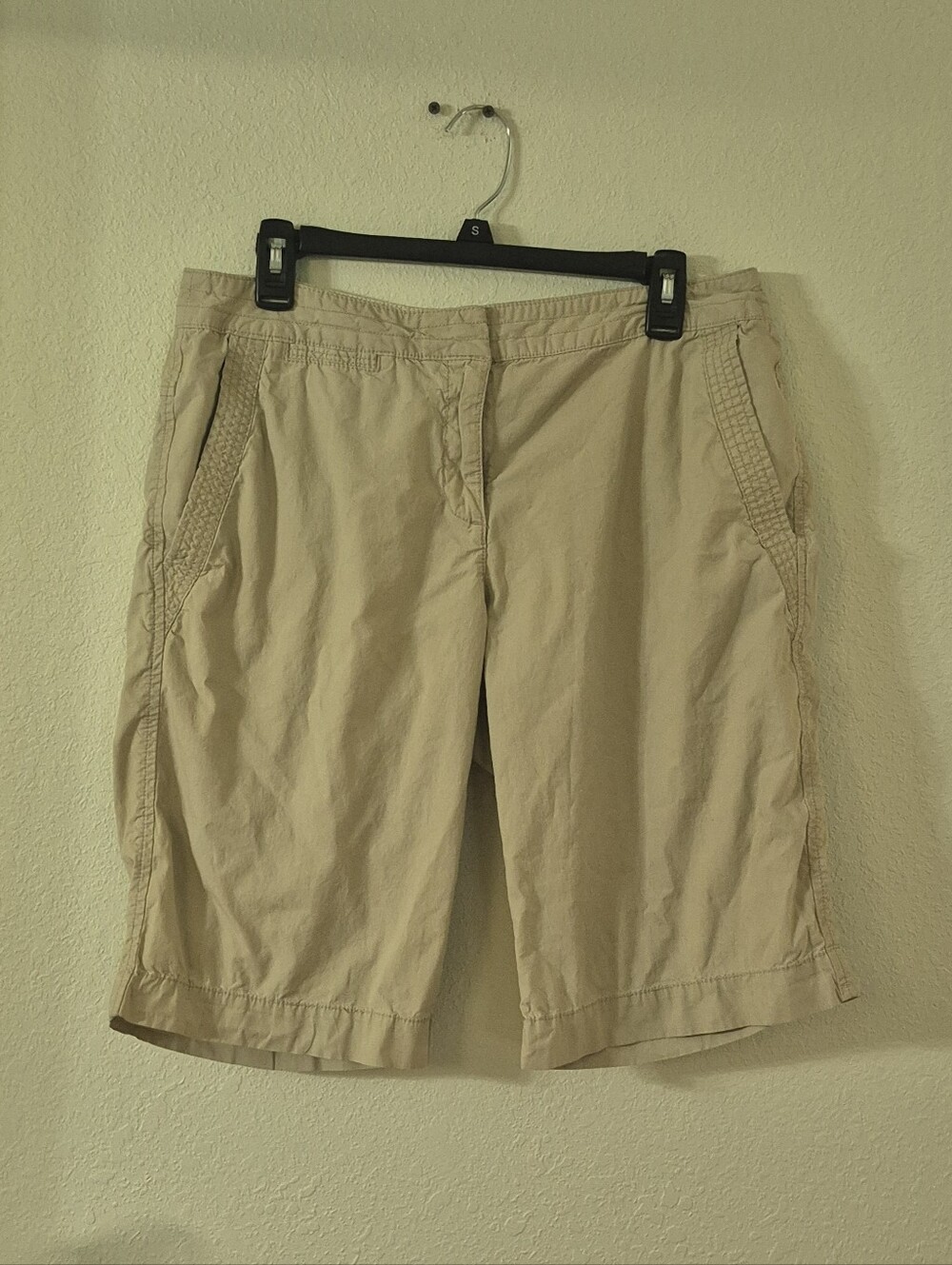 Izod Beige Khaki Bermuda Shorts